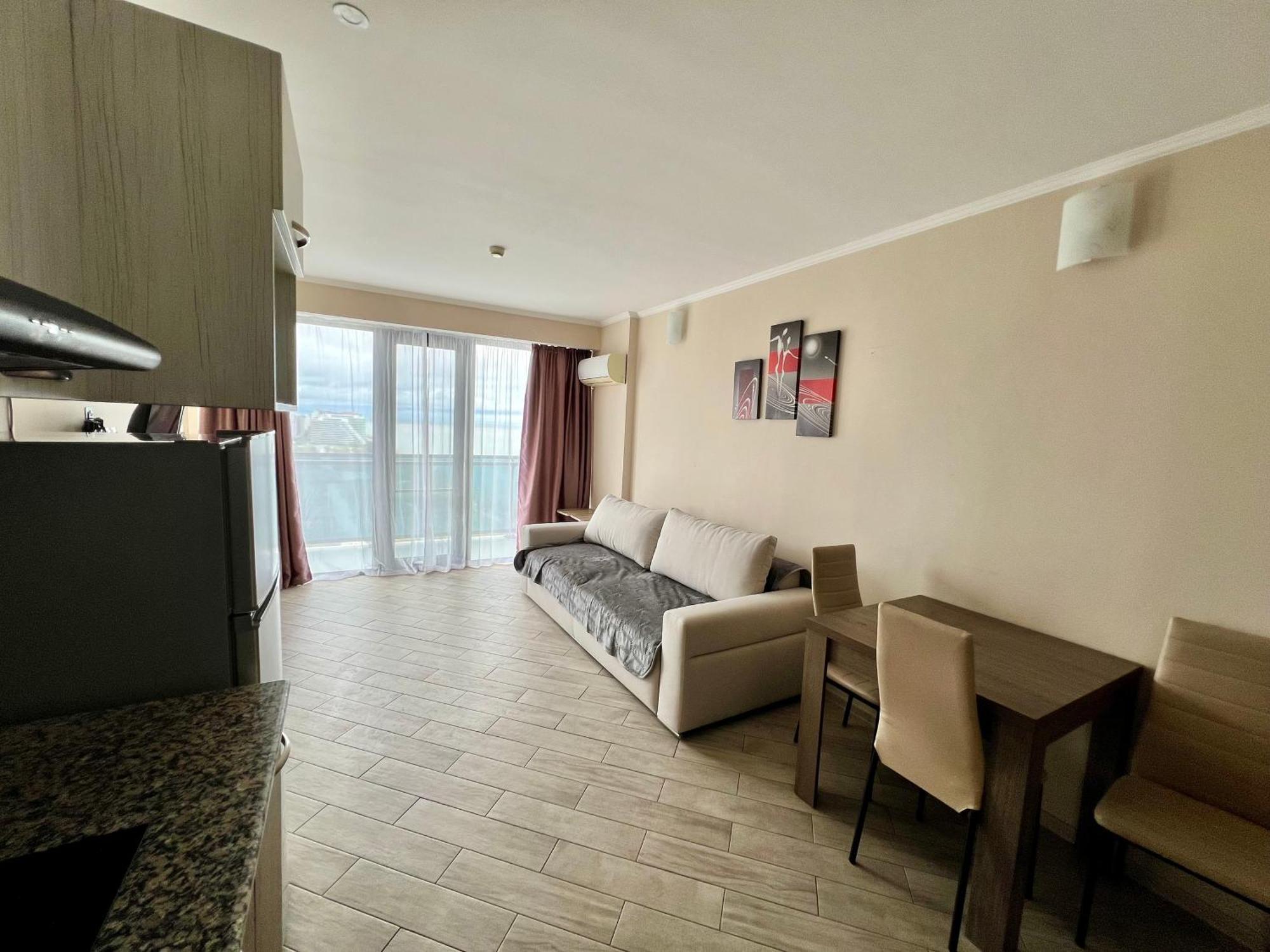 Orbi Beach Tower Batumi Exterior photo