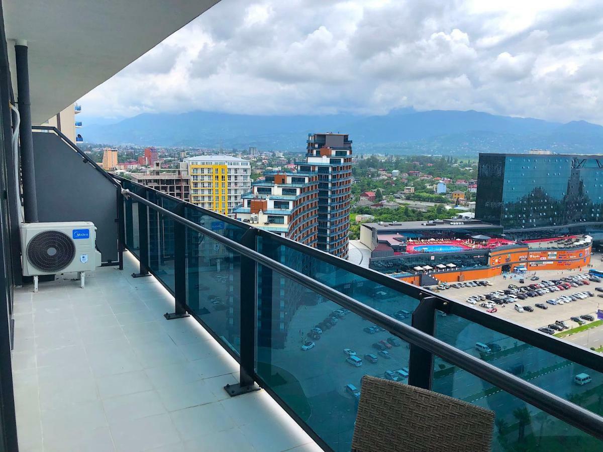 Orbi Beach Tower Batumi Exterior photo