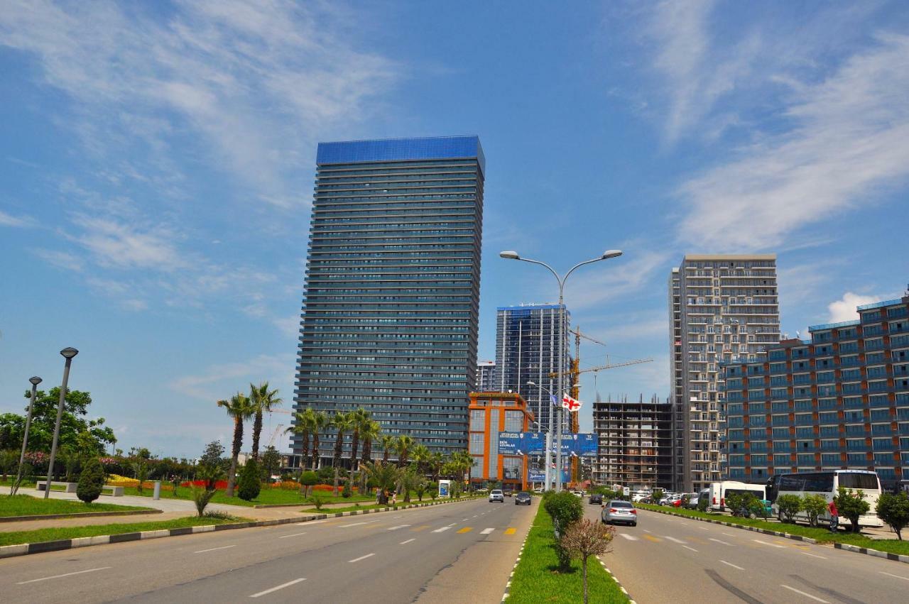 Orbi Beach Tower Batumi Exterior photo